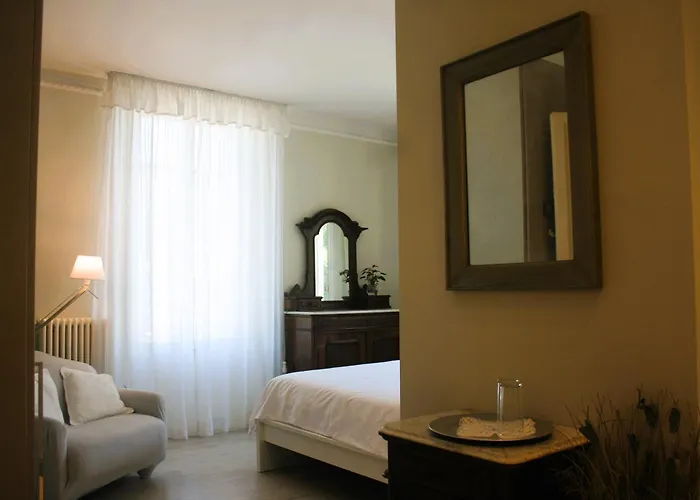 Marina Boutique & 3*