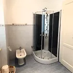 Alojamento de Acomodação e Pequeno-almoço Marina Boutique & 4*