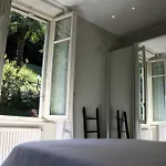 Alojamento de Acomodação e Pequeno-almoço Marina Boutique & Como
