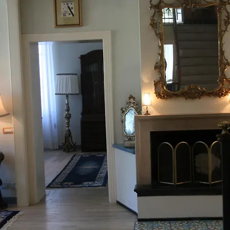 Marina Boutique & Bed & Breakfast