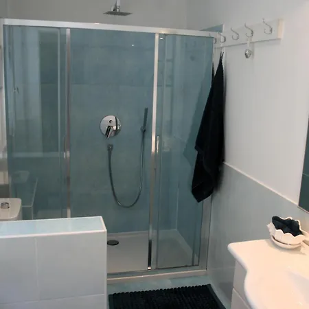 Marina Boutique & Nocleg ze śniadaniem 3*