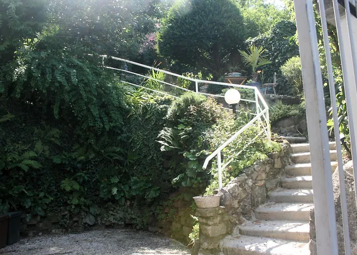 Marina Boutique & Bed & Breakfast 4*